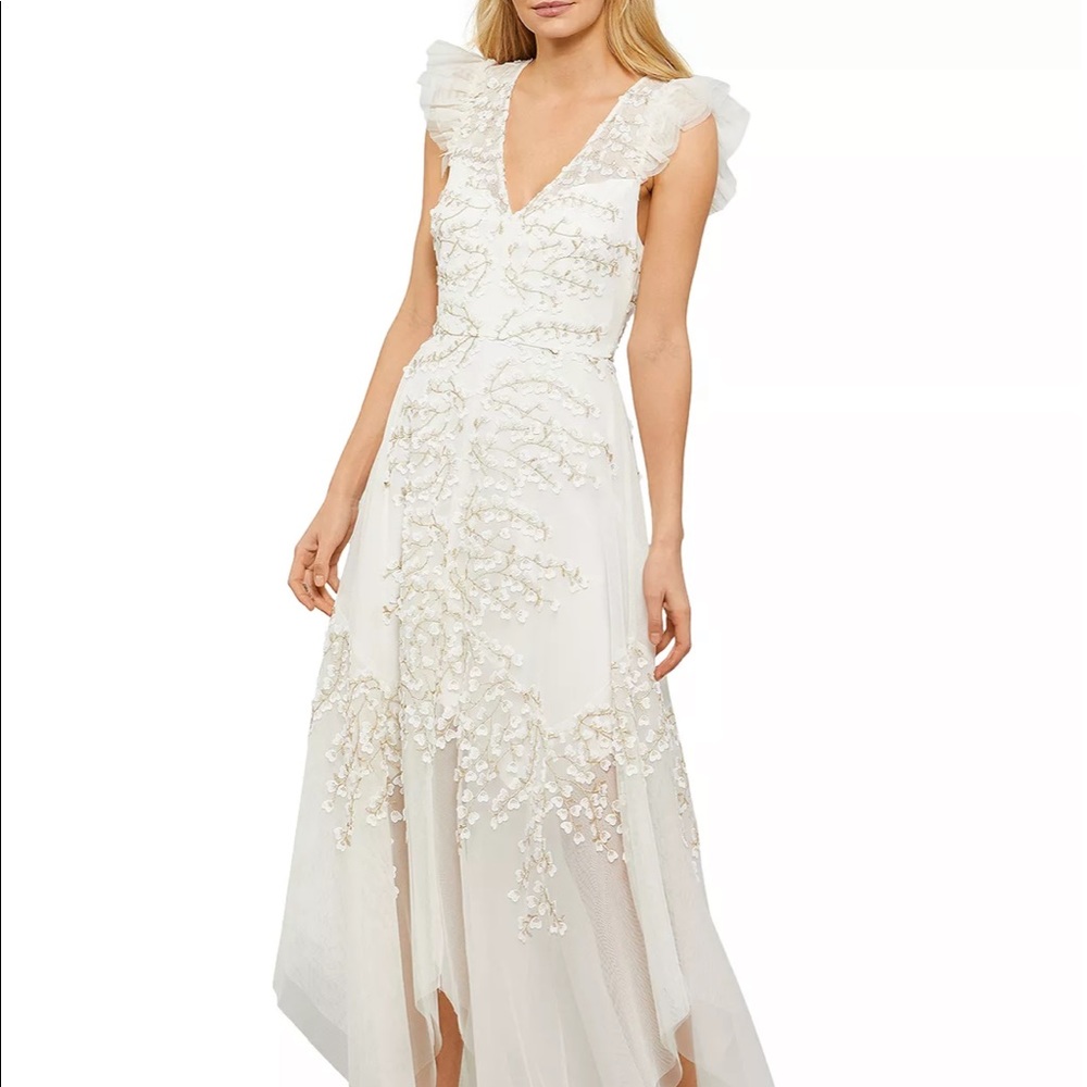 BCBG Embroidered Tulle Gown in white. Sz 0 Wedding Party Dress